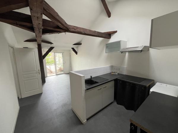 ENSEMBLE DE 3 APPARTEMENTS T3 AVEC BALCON -TERRASSES + 1 GARAGE + 2 PARKINGS + CAVE