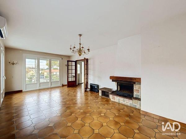 Maison à vendre 4 pièces 619 m² L'Union