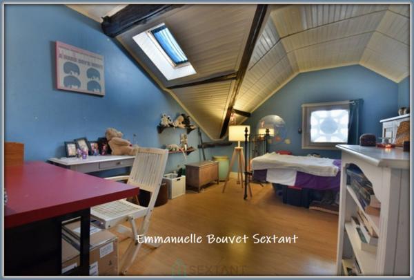 Grande maison bourgeoise fin 19ème, centre-ville, tous commerces à pied, jardin, garage, terrasses