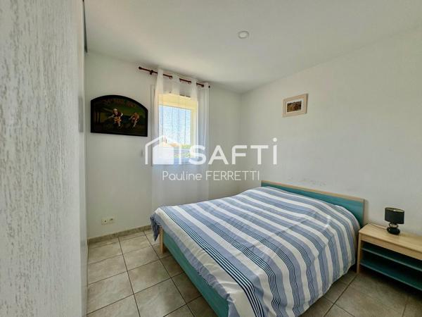 Pavillon individuel T4 77m2 avec jardin, balcon, garage et stationnements privatifs