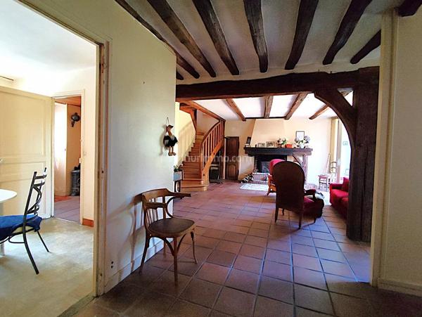 Vente                                                      Maison
                        
                     13 pièces                      241 m2                     à Leuville-sur-Orge