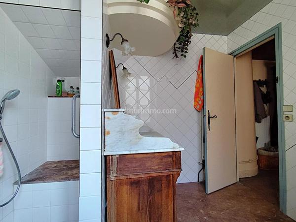 Vente                                                      Maison
                        
                     13 pièces                      241 m2                     à Leuville-sur-Orge