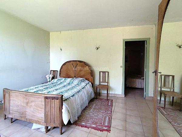 Vente                                                      Maison
                        
                     13 pièces                      241 m2                     à Leuville-sur-Orge