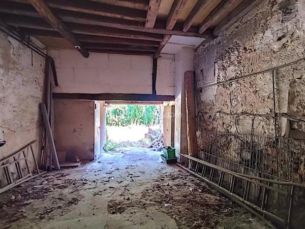 Vente                                                      Maison
                        
                     13 pièces                      241 m2                     à Leuville-sur-Orge