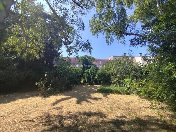 Vente                                                      Maison
                        
                     13 pièces                      241 m2                     à Leuville-sur-Orge