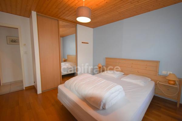 NOIRMOUTIER ( 85 ) Location à l'année Maison 7 pièces LA GUERINIERE (85) 3 chambres et un bureau , terrain de 856 m² clos , garage