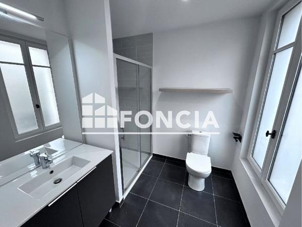 Location Studio 27.8 m² - 9 AVENUE JOFFRE Garches 92380