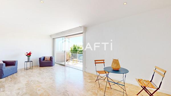 Grand appartement Centre Ville Le Lavandou