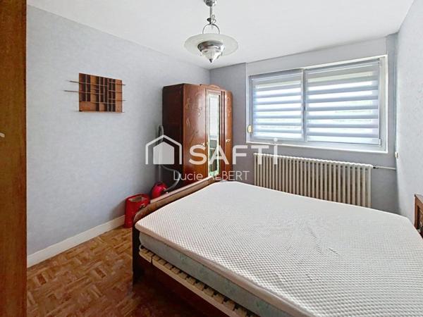 Maison lumineuse avec jardin, idéale pour un premier achat