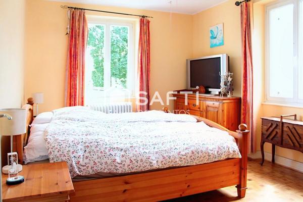 Appartement 5 pièces avec jardin privatif, cave et garage