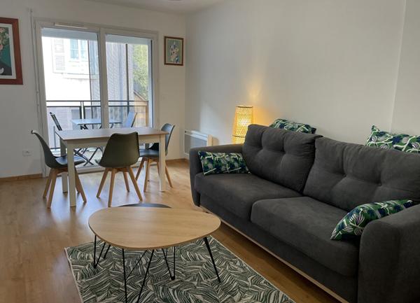 Appartement meublé récent Angers T2 49.04 m²