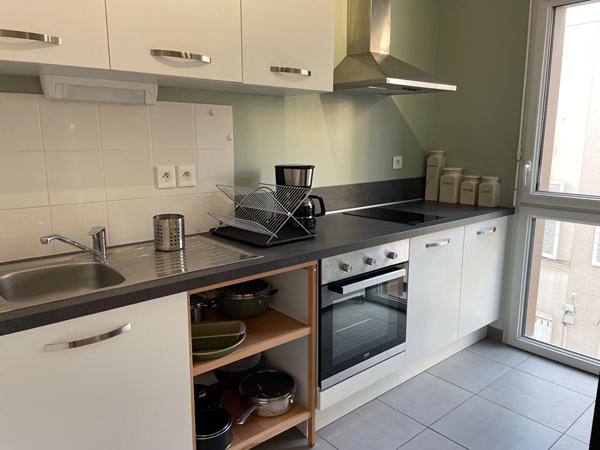 Appartement meublé récent Angers T2 49.04 m²