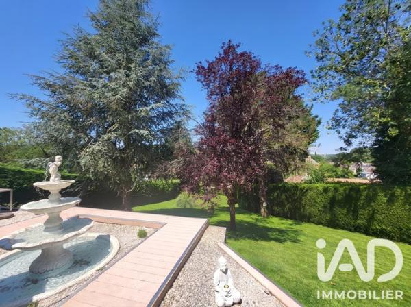 Maison à vendre 9 pièces 251 m² Seraincourt