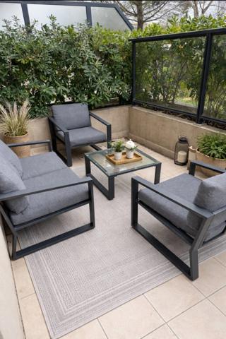 Appartement à vendre 2 pièces FREJUS (83) - 47 m² - Terrasse 25 m² - Garage en Sous-sol