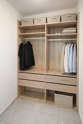 Appartement à vendre 2 pièces FREJUS (83) - 47 m² - Terrasse 25 m² - Garage en Sous-sol