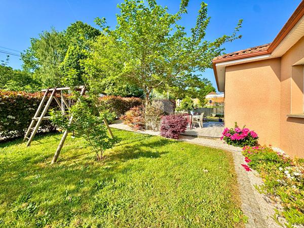 Maison familiale récente au calme, au fond d'une impasse 109m² habitables, terrain de 1300m²