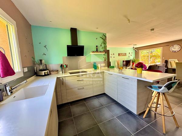 Maison familiale récente au calme, au fond d'une impasse 109m² habitables, terrain de 1300m²