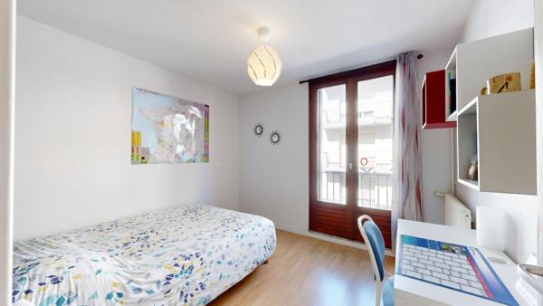 Vente / Appartement T4 à Pau (64000)