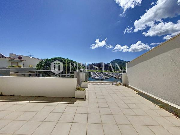 Exclusivité – Appartement 4 pièces toit terrasse dans résidence avec piscine, au coeur de la marina, MANDELIEU LA NAPOULE