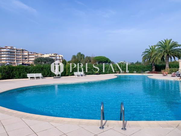 Exclusivité – Appartement 4 pièces toit terrasse dans résidence avec piscine, au coeur de la marina, MANDELIEU LA NAPOULE
