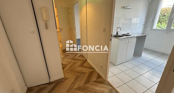Location Appartement 2 pièces 45.28 m² - Sucy-en-brie 94370