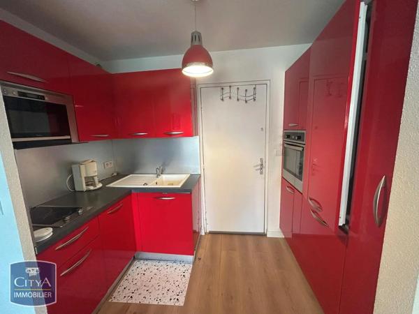 Appartement à louer 2 pièces 30.24m² Fréjus (83600)