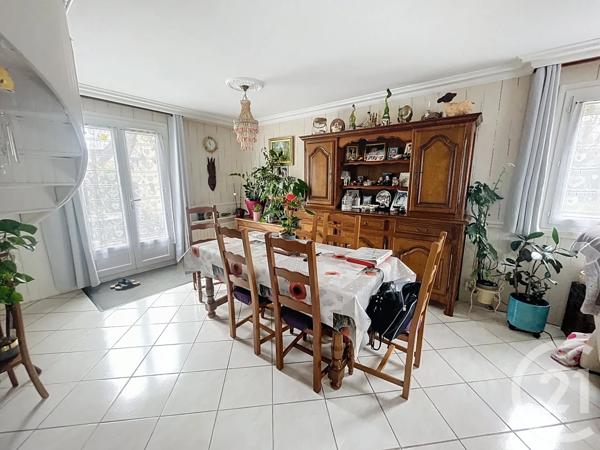 Maison à vendre  6 pièces - 100 m 2   ST GERMAIN LAVAL  - 77