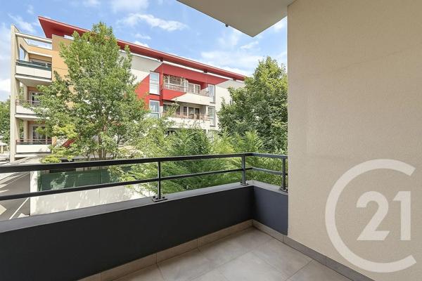 Appartement F3 à vendre  3 pièces - 64,86 m 2   LE CHESNAY  - 78