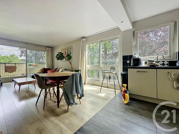 Appartement F3 à vendre  3 pièces - 64,86 m 2   LE CHESNAY  - 78