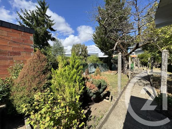 Maison à vendre  4 pièces - 121,40 m 2   CHATEAUROUX  - 36