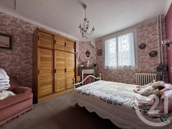 Maison à vendre  4 pièces - 121,40 m 2   CHATEAUROUX  - 36