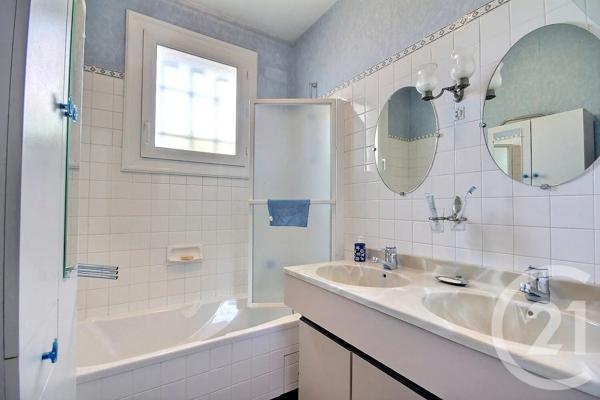 Maison à vendre  7 pièces - 137 m 2   MENARS  - 41