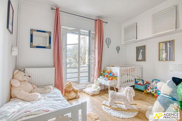Versailles Notre-Dame Parc Appartement 3 pièces 60 m² situé au 1er étage avec cave 545 000 € **  - Référence  28291