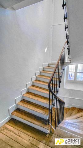 Versailles Notre-Dame Parc Appartement 3 pièces 60 m² situé au 1er étage avec cave 545 000 € **  - Référence  28291