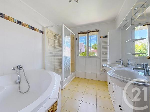 Maison à vendre  8 pièces - 176,55 m 2   THOMERY  - 77