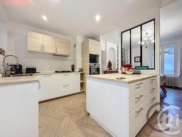 Maison à vendre  8 pièces - 176,55 m 2   THOMERY  - 77