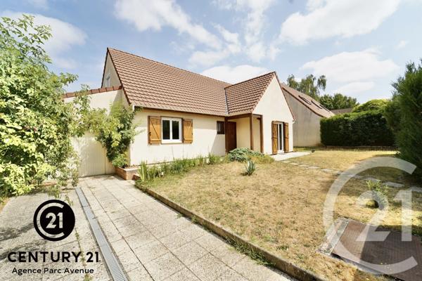Maison à vendre  5 pièces - 114,93 m 2   BUSSY ST GEORGES  - 77