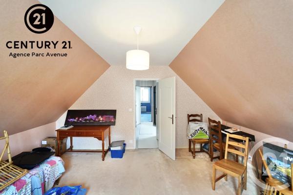 Maison à vendre  5 pièces - 114,93 m 2   BUSSY ST GEORGES  - 77