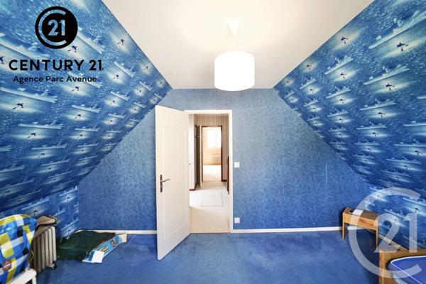 Maison à vendre  5 pièces - 114,93 m 2   BUSSY ST GEORGES  - 77