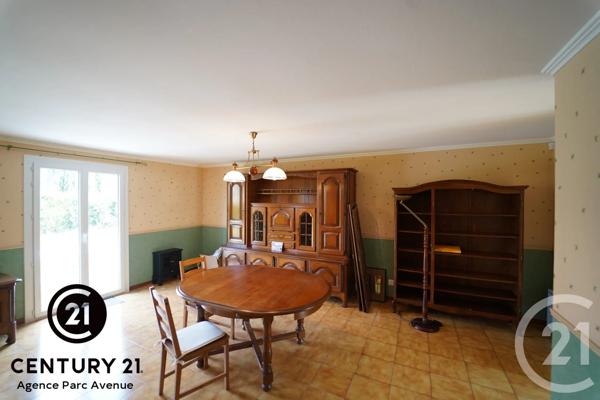 Maison à vendre  5 pièces - 114,93 m 2   BUSSY ST GEORGES  - 77