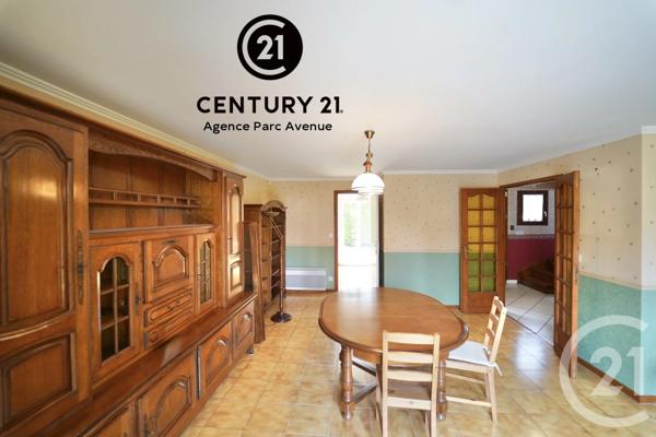 Maison à vendre  5 pièces - 114,93 m 2   BUSSY ST GEORGES  - 77