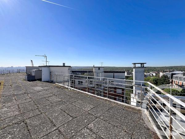 Terrain à vendre  310 m 2   ST CLOUD  - 92