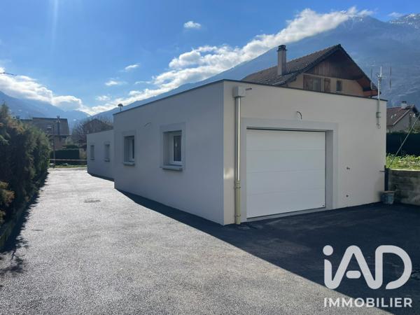Maison à vendre 8 pièces 174 m² Saint-Avre