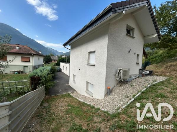 Maison à vendre 8 pièces 174 m² Saint-Avre