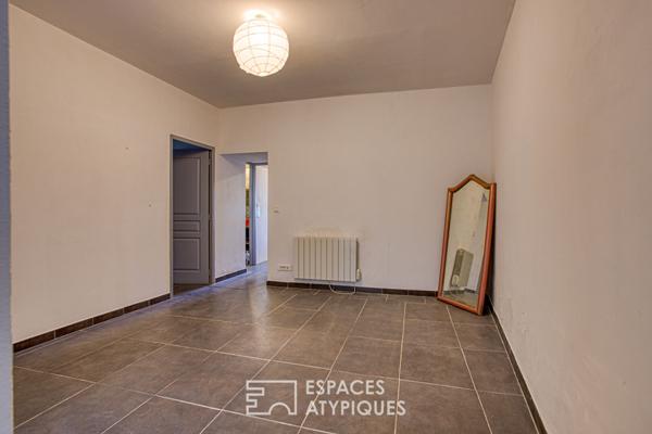 Appartement de charme avec cour extérieure en plein coeur de vilage