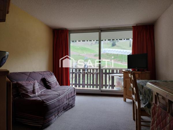 Studio de 27m² avec terrasse et casier à ski