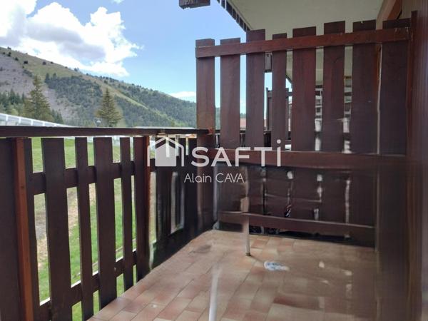 Studio de 27m² avec terrasse et casier à ski