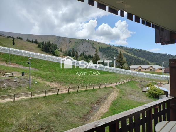 Studio de 27m² avec terrasse et casier à ski