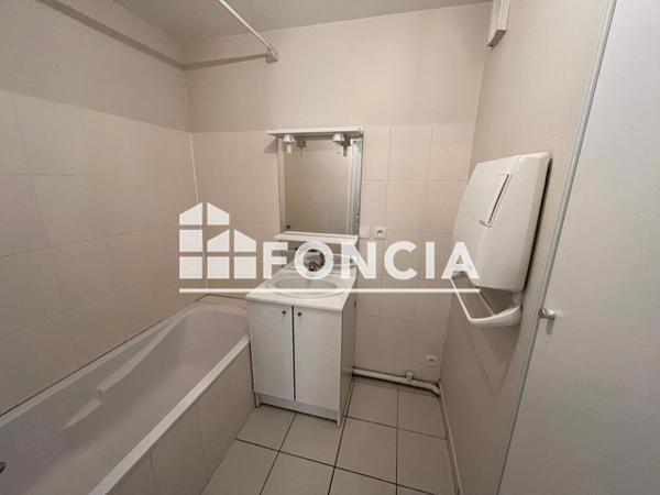Location Appartement 2 pièces 45.76 m² - RAMPE DE LA MALADRERIE Blois 41000