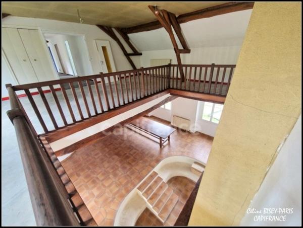 Maison 6 pièces, 6 Chambres, salon/salle à manger 72m2, 2 salles de bains, terrain 1247 M2 MALAY LE GRAND (89)